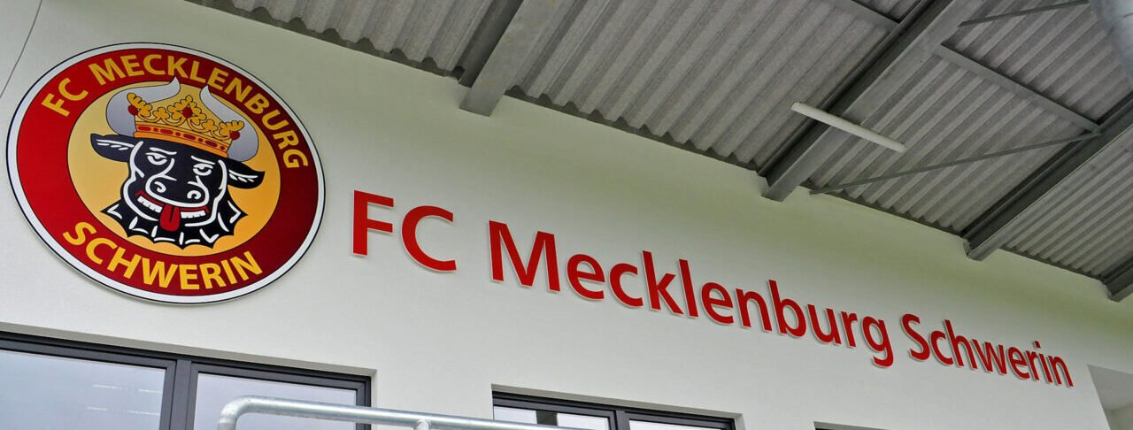 https://fcm-schwerin.de/wp-content/uploads/2025/04/Tribuene-e1745396814320.jpg